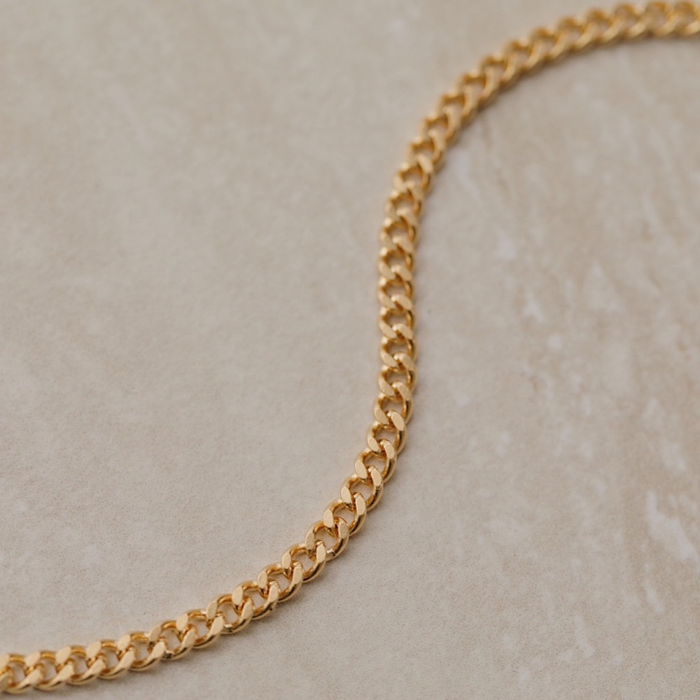 Tribeca Curb Necklace | 18k Gold Filled - Picture 3 of 10